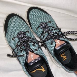 Sam Edelman Meena running shoes